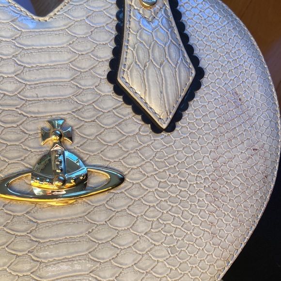 Vivienne Westwood Anglomania Heart bag, black wallet and dustbag - Picture 11 of 11